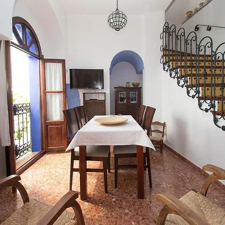 Mi Casa En *